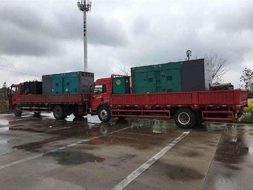 阳山涂抹密封胶后，需要等待多长时间才能安装水冷式机油散热器密封件？